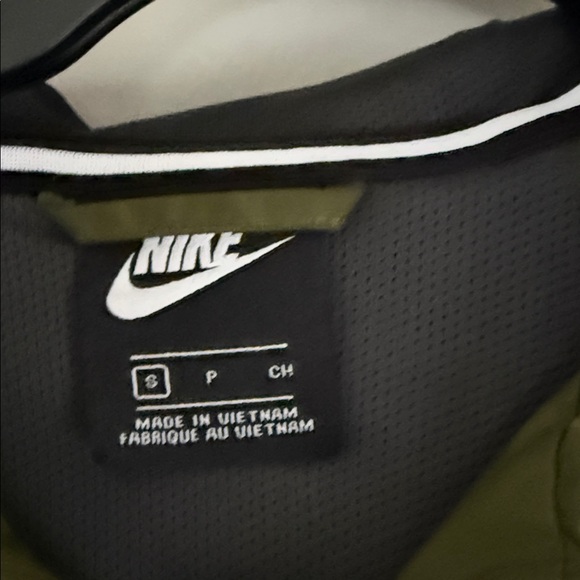 Mens Nike Jacket - Picture 5 of 6